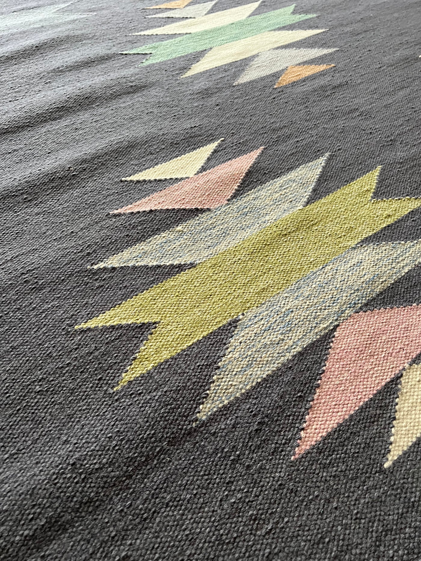 The Mimosa Rug